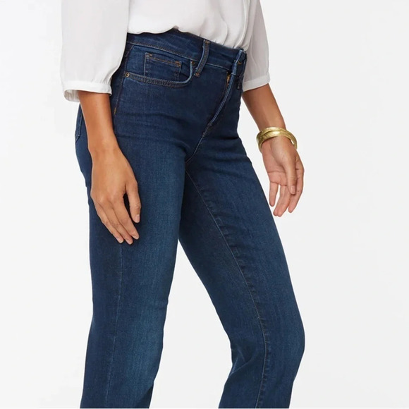 NYDJ Marilyn Straight Jeans In Size 6 Petite - Picture 3 of 10